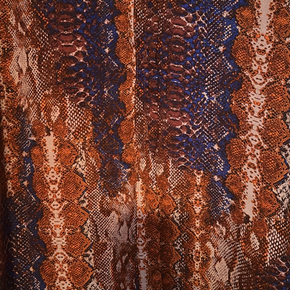 SAKS NANETTE LEPORE Snake-Print Blouse Sz XL - Picture 4 of 7